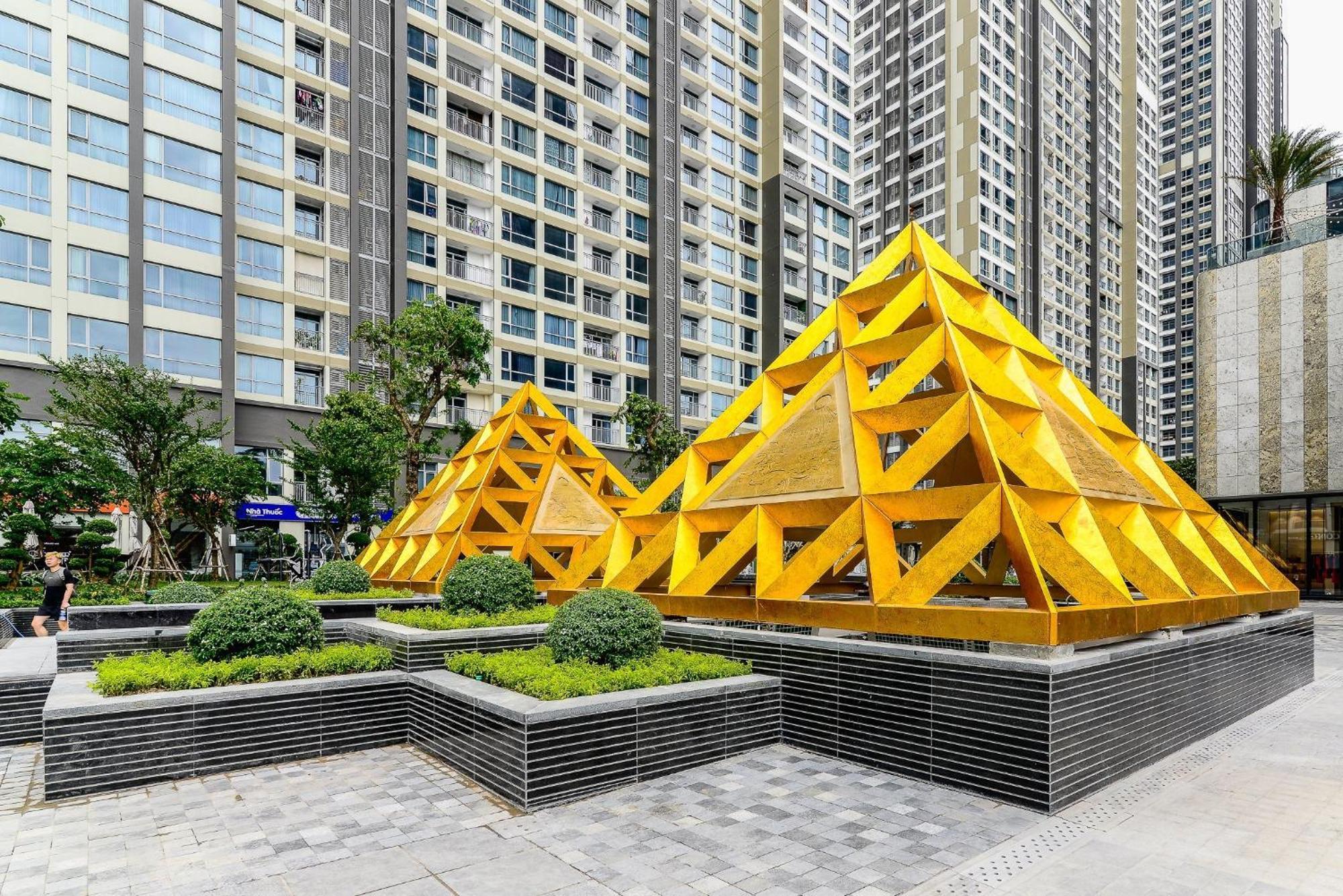Landmark 81 And Vinhomes Riverside Residence Ho Chi Minh-stad Buitenkant foto
